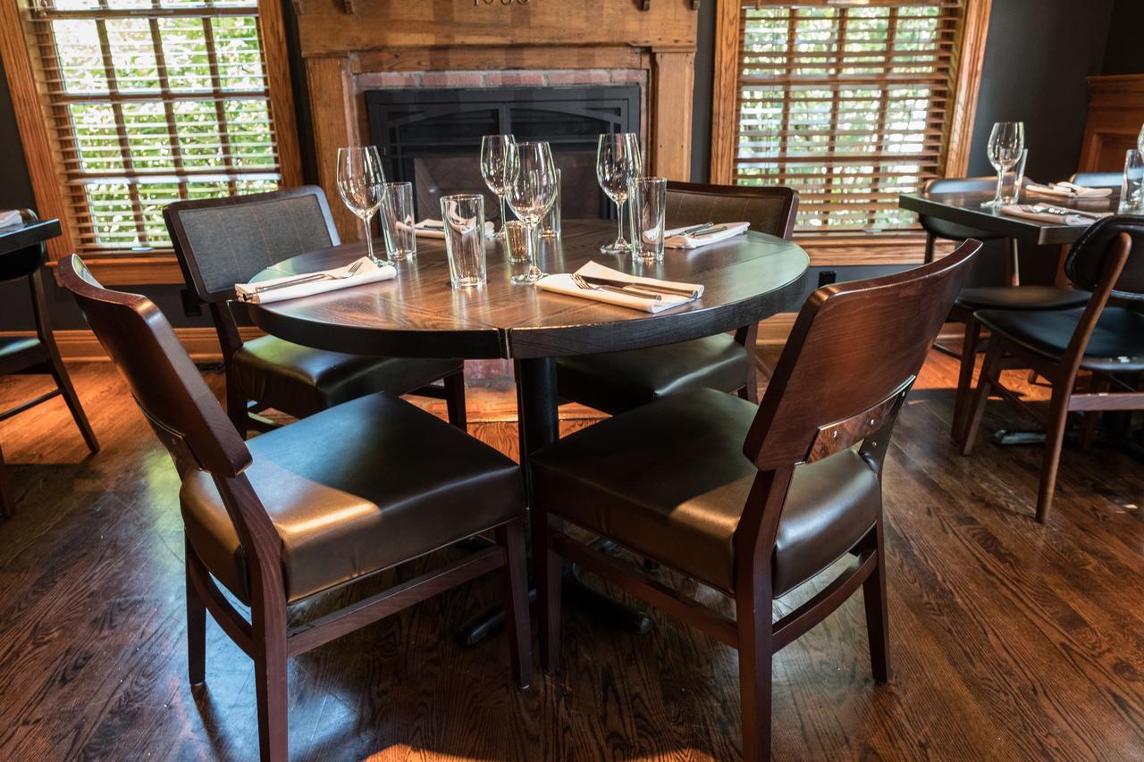 Brick Street Inn Zionsville Екстериор снимка