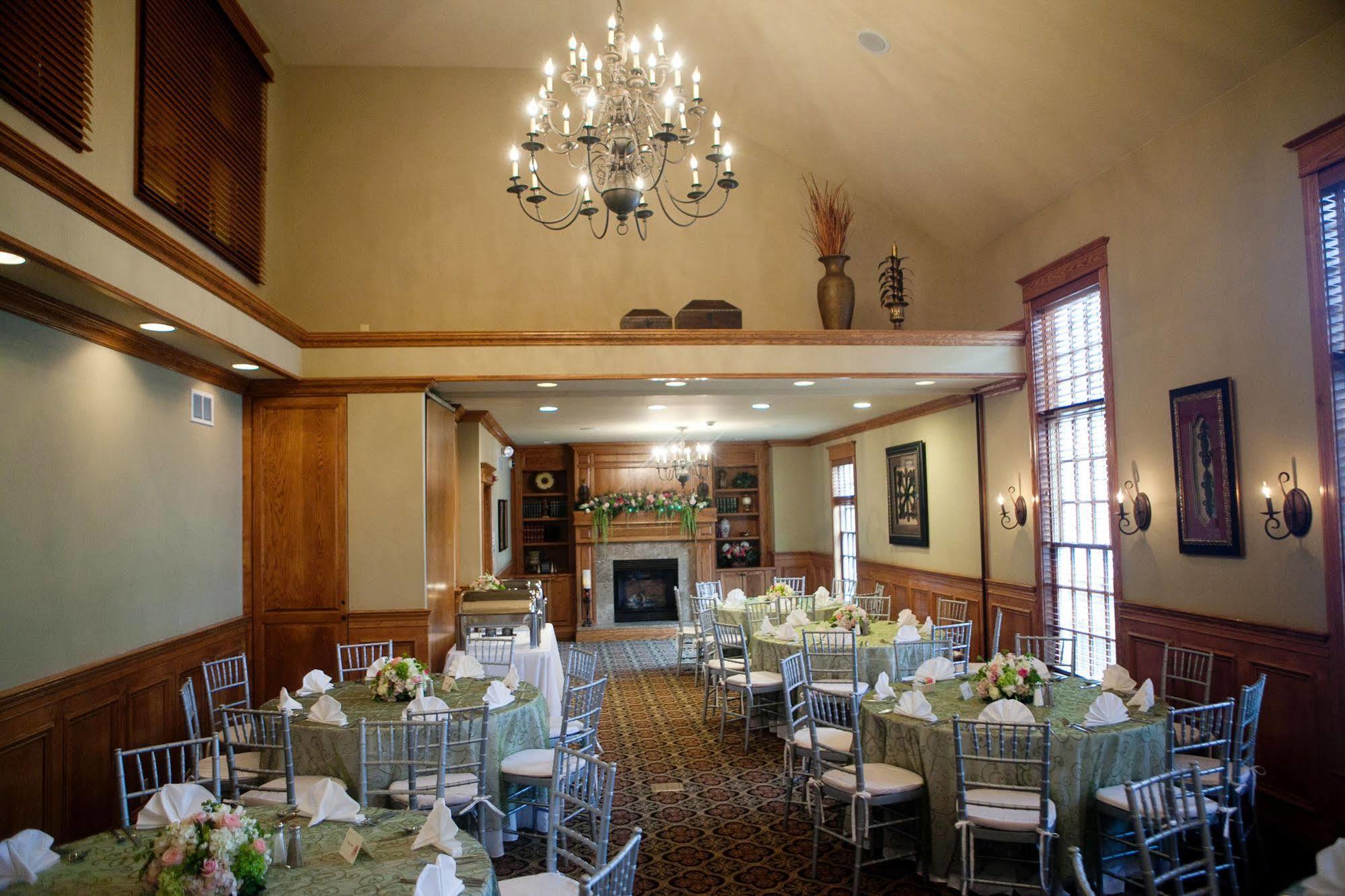 Brick Street Inn Zionsville Екстериор снимка