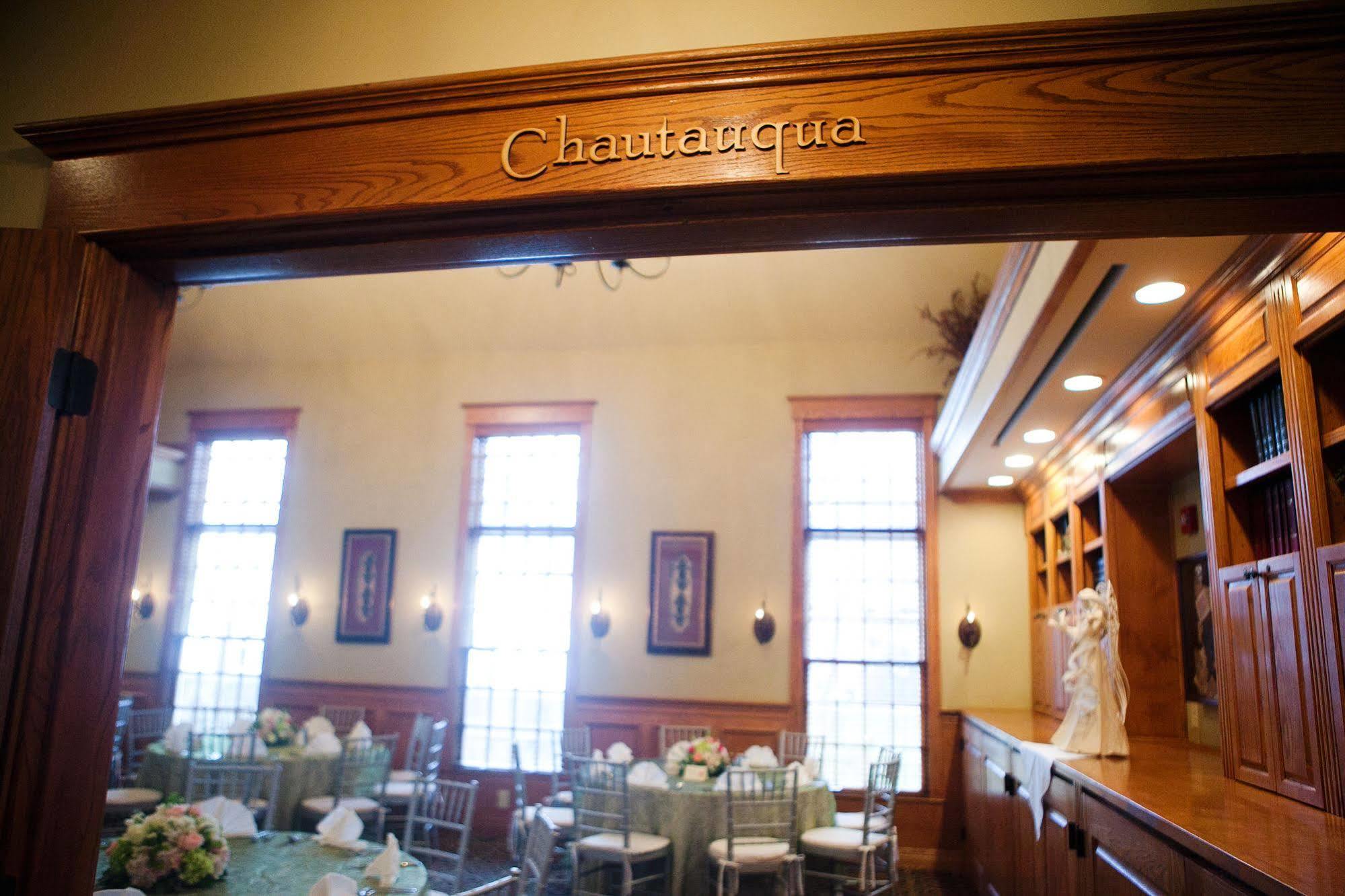 Brick Street Inn Zionsville Екстериор снимка