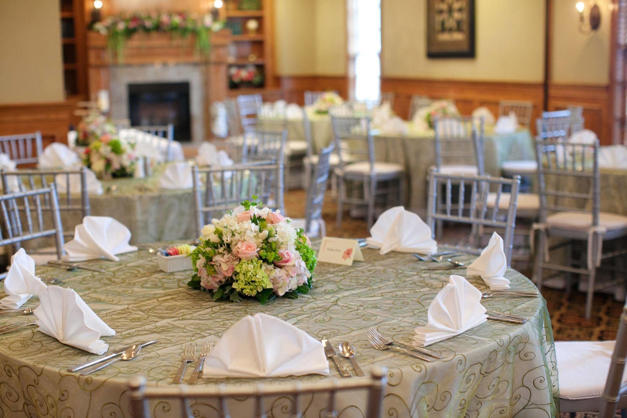 Brick Street Inn Zionsville Екстериор снимка